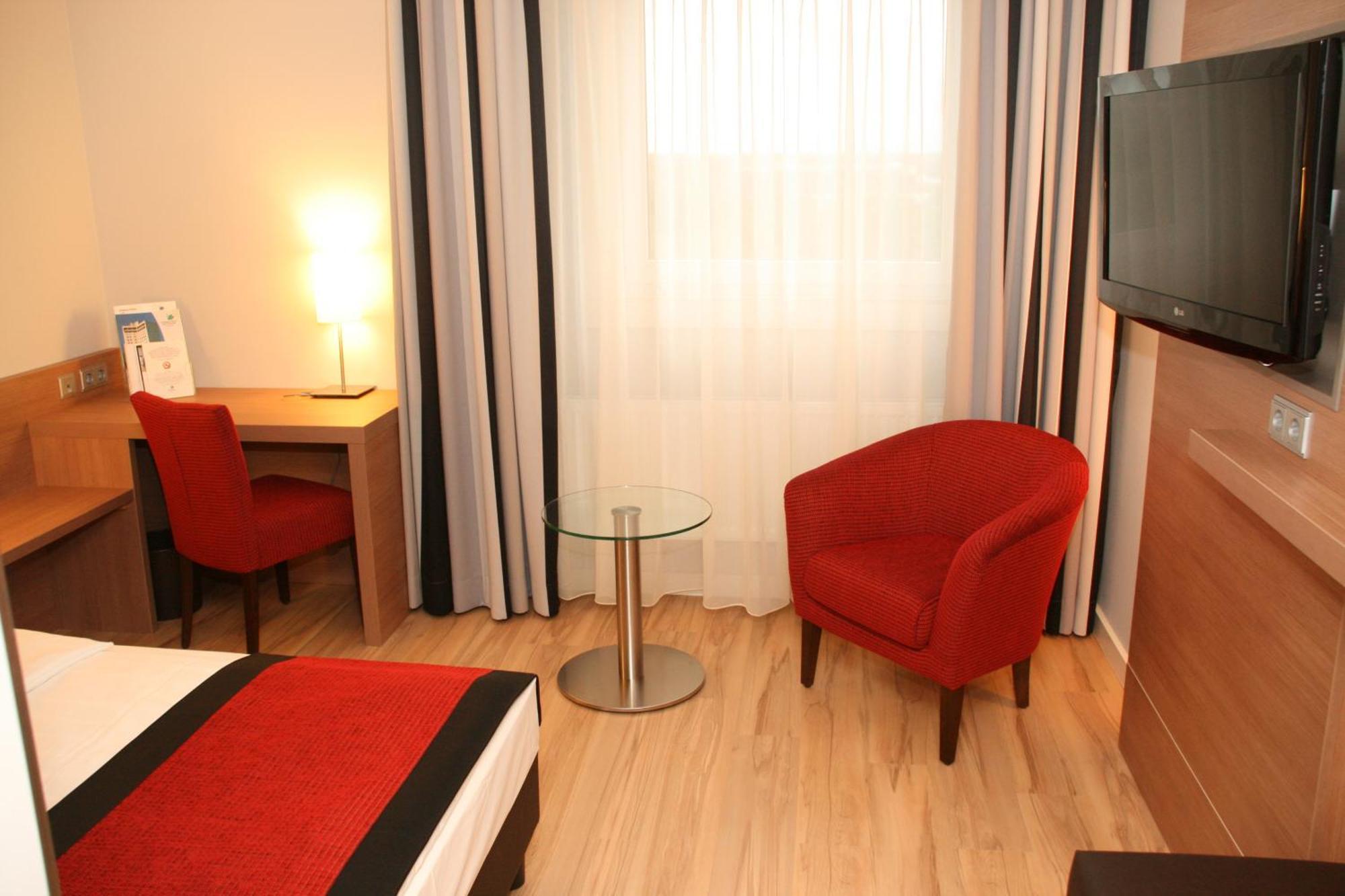 Congress Hotel Am Stadtpark Hanovre Extérieur photo