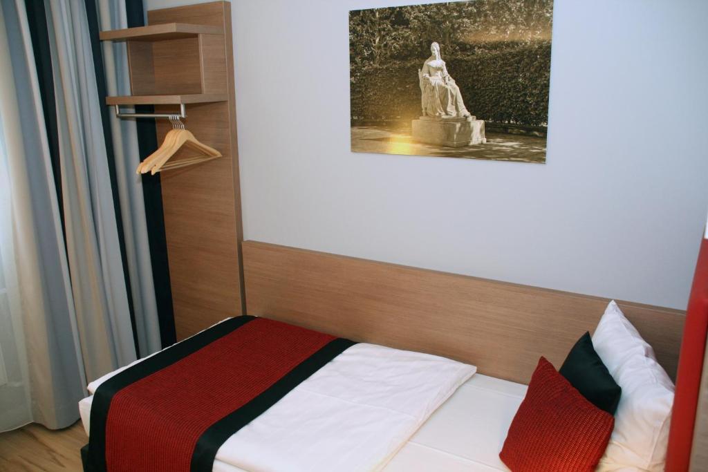 Congress Hotel Am Stadtpark Hanovre Chambre photo